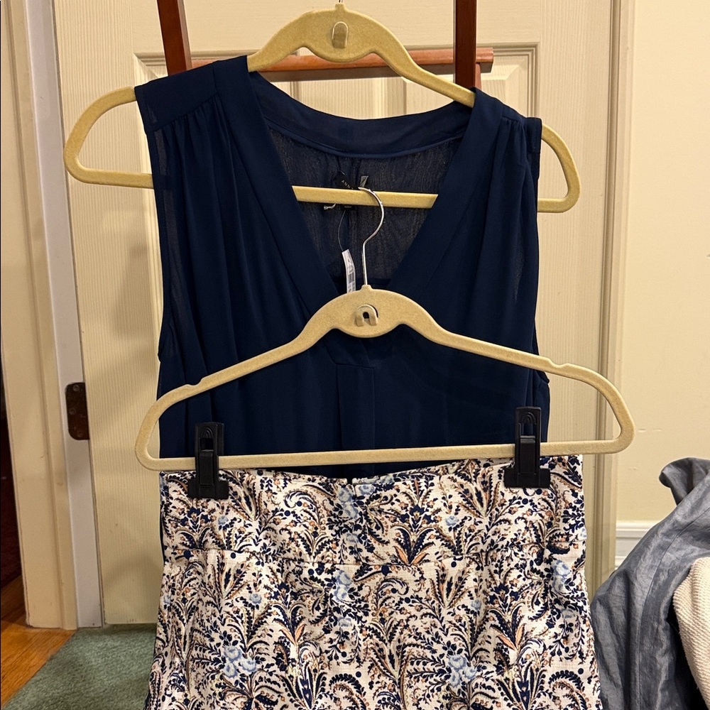 Ann Taylor Navy and Cream Pencil Skirt
